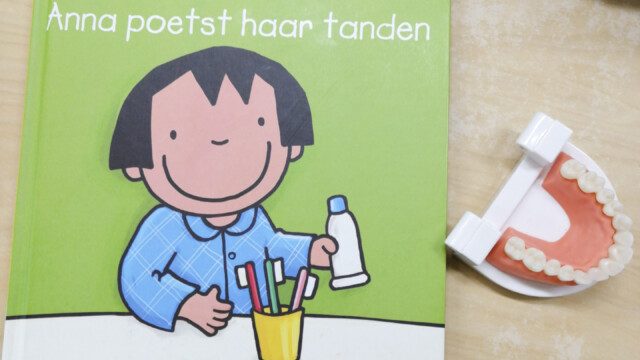 Tanden poetsen met Liene, tandarts in opleiding